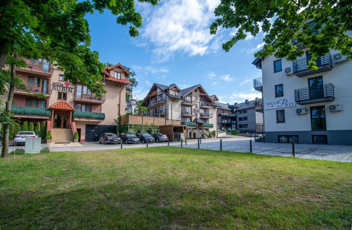 Willa Rubin Nadmorskie Apartamenty Krynica Morska Kültér fotó
